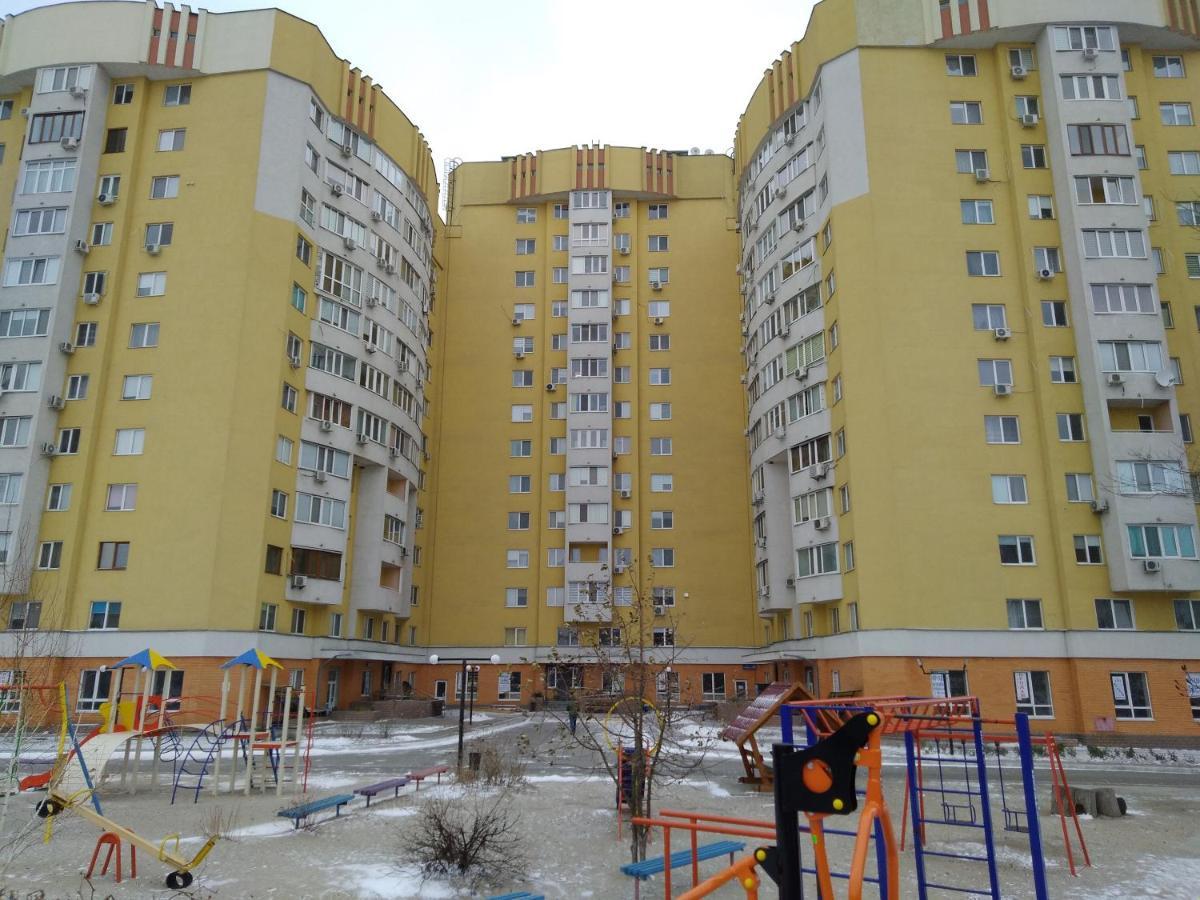 Современная квартира в новом комплексе возле Днепра Черкассы Экстерьер фото